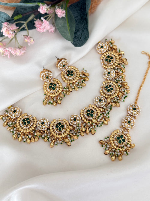 Sakhi Kundan Necklace Set