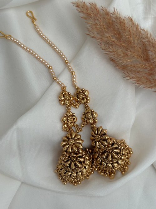 Gold single jhumki Earrings