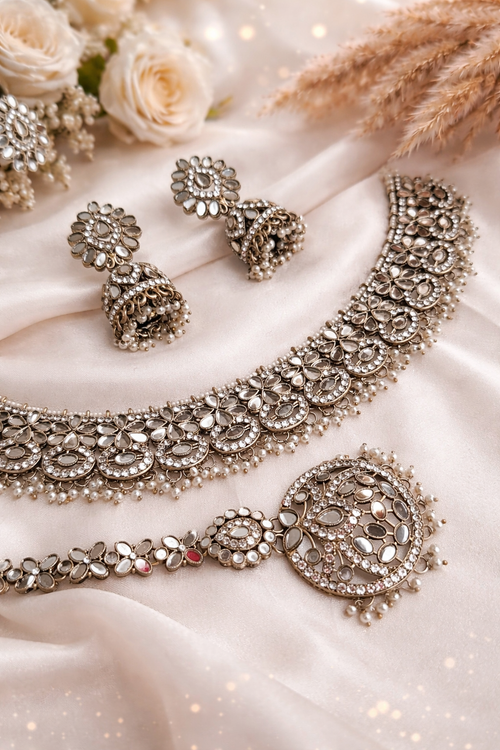 Pearl Mirror Choker Set