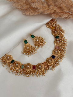 Multicolor necklace set