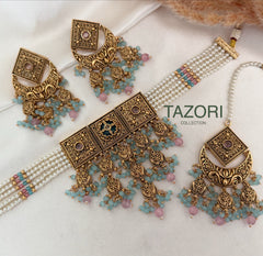 Aliya gold Choker Set