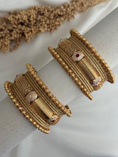 Gold Bangle stack Set