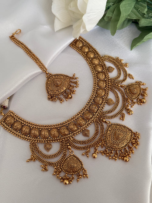 Gold necklace Set