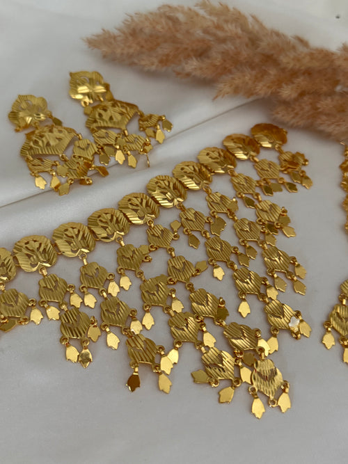 Patra Choker Set