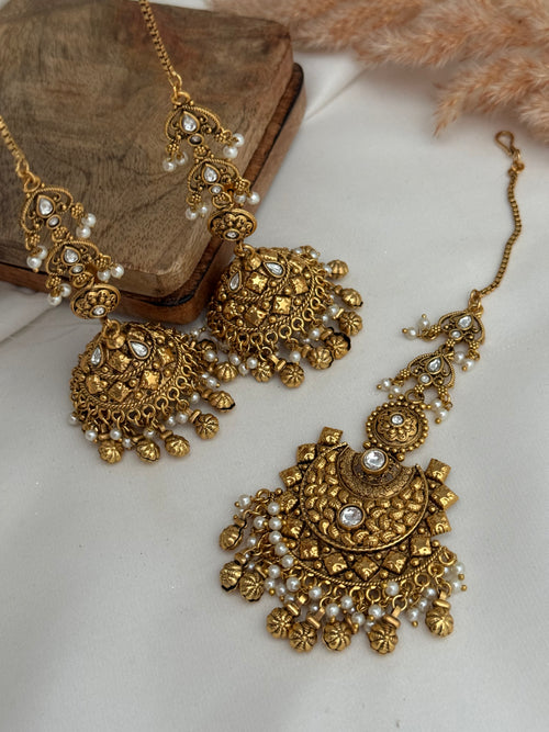 Diya jhumka tikka set