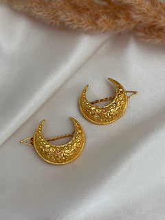 Moon hair pins