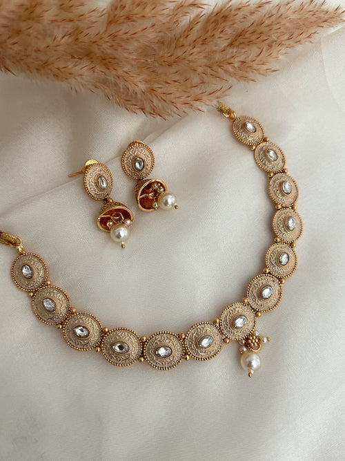 White Kundan Antique Necklace Set