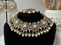 Pearl Kundan Choker Set