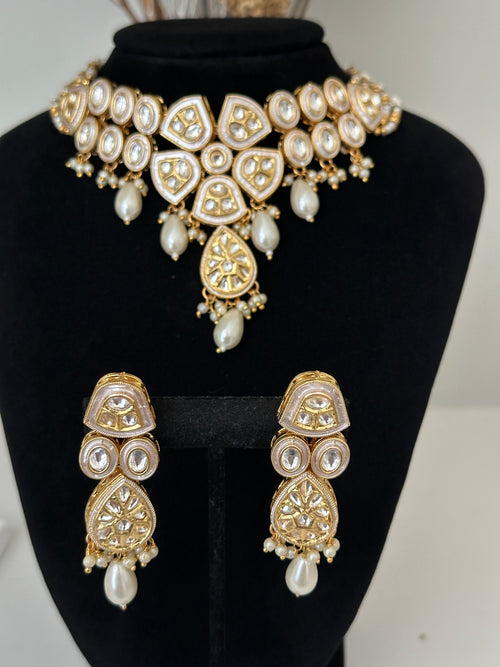 White Pachi Kundan Choker Set