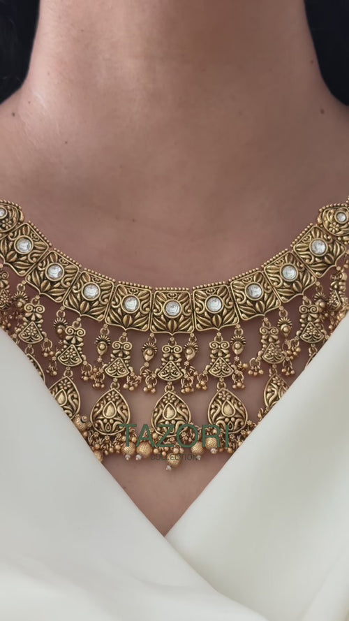 Pihu Necklace Set