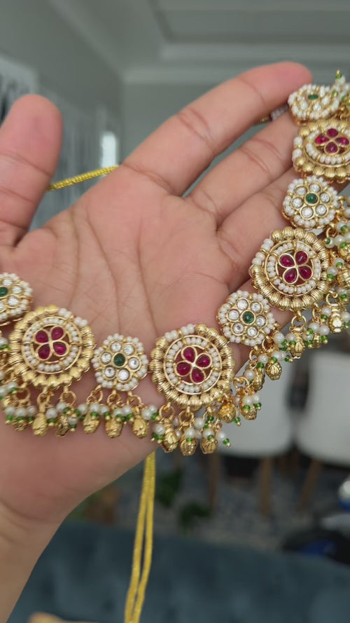 Sakhi Kundan Necklace Set