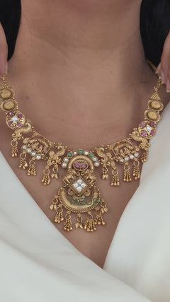Heritage necklace set